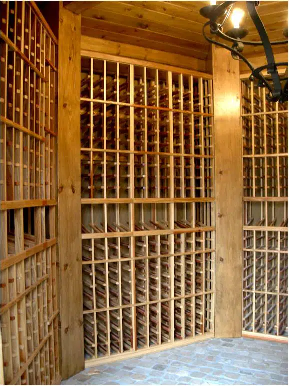 Traditional wine cellar never goes out of style. It looks classy and sophisticated.