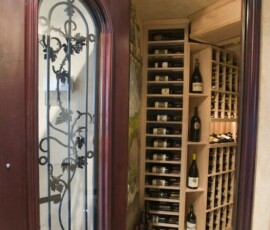 Tuscan door with square top and arched glass